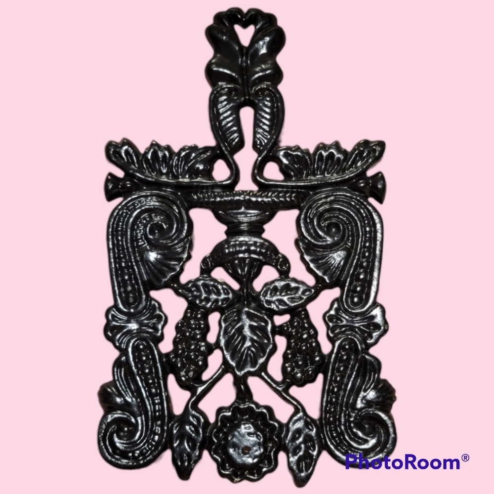 Wilton Cast Iron Trivet